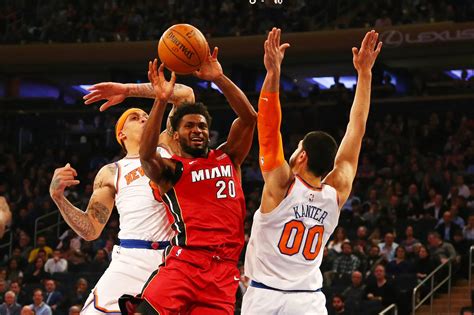 Knicks’ poor defense on display again as team drops second straight; Heat move closer to 5th seed
